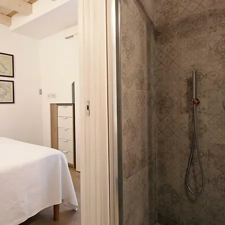 شقة Palazzo Barindelli Bianca بيلاجيو